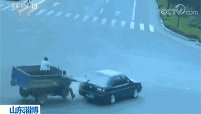 農(nóng)用車貨運安全_農(nóng)用車非法載人危害_出行提示