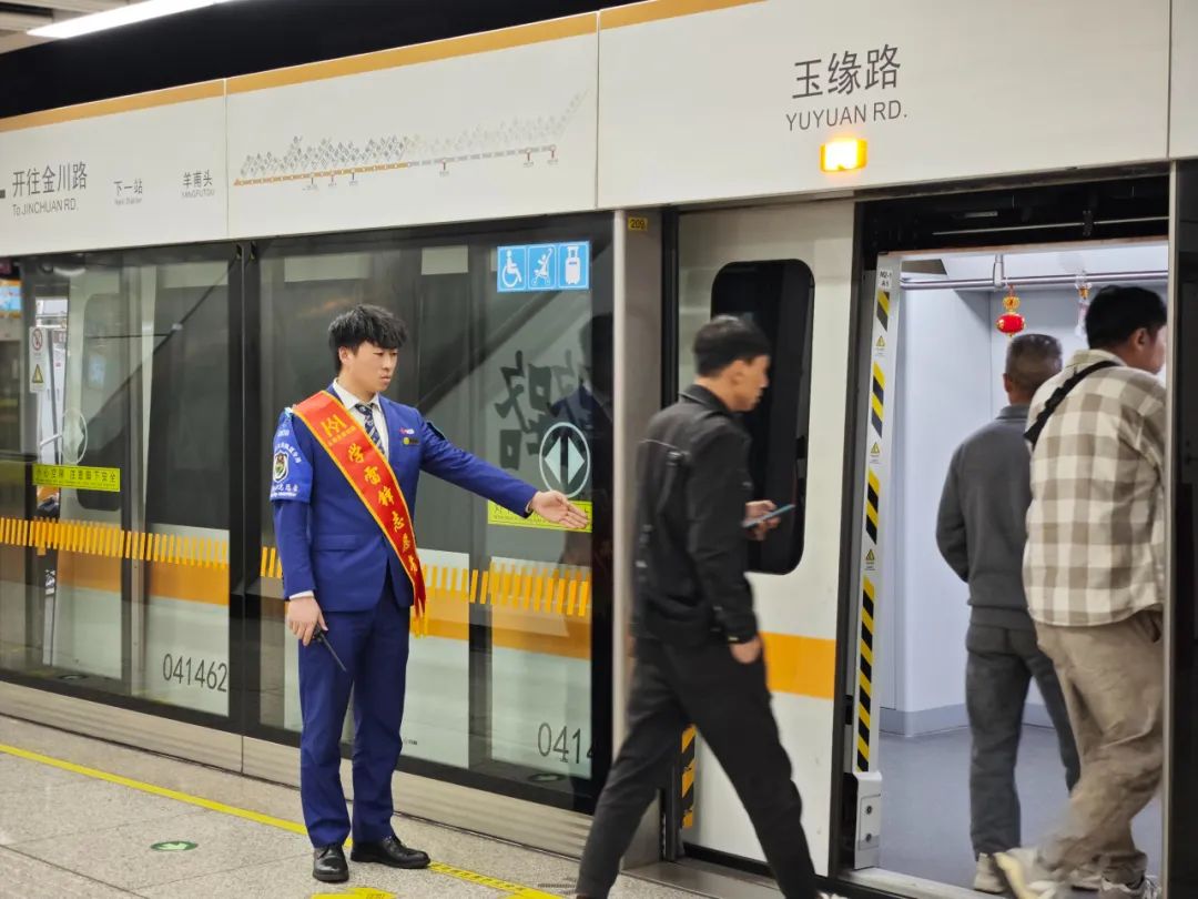 中考出行提示_出行提示圖片_出行提示