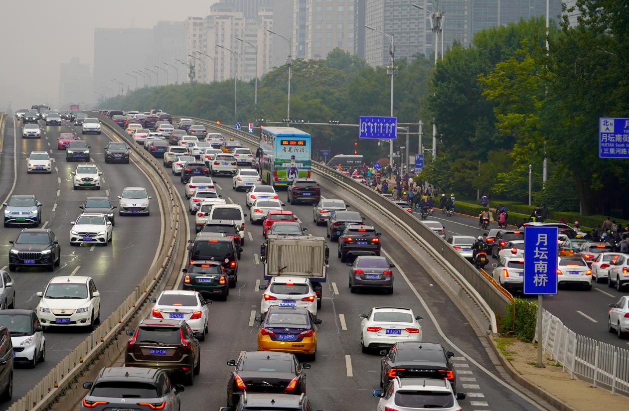 限行_北京暫緩尾號(hào)限行_北京尾號(hào)限行政策調(diào)整