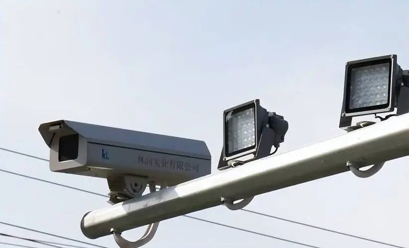 路況_智能導(dǎo)航實時路況_導(dǎo)航軟件路況信息來源