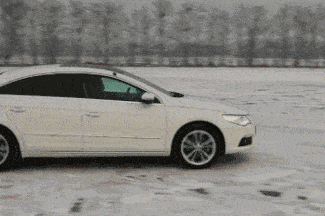 出行提示_降雪天氣開(kāi)車注意事項(xiàng)_雪地行車安全技巧