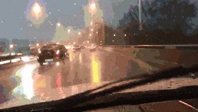 出行提示_雨天駕駛注意事項(xiàng)_雨天行車(chē)安全指南