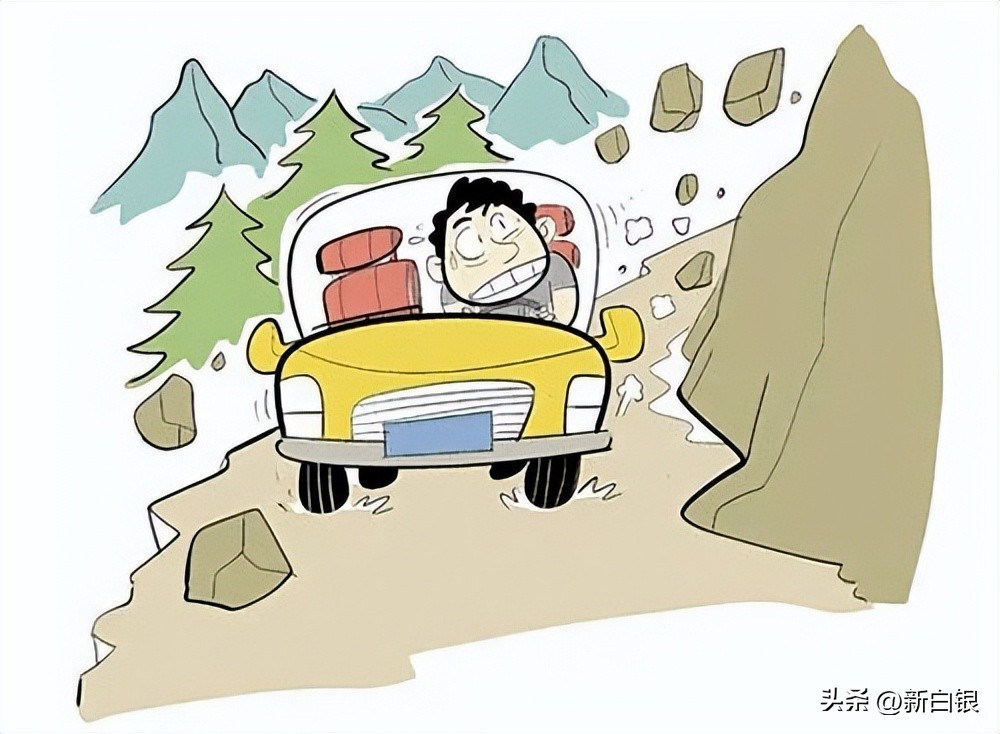 雪天行車安全注意事項(xiàng)_冰雪路面駕駛技巧_出行提示