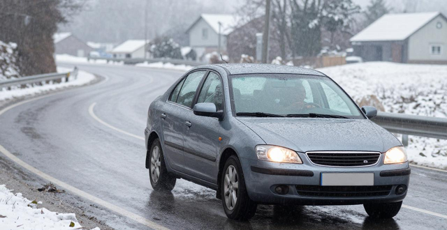 雨雪天氣出行安全提示_雨雪天氣開車注意事項_出行提示