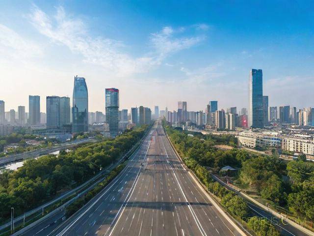 9月15日8時(shí)實(shí)時(shí)路況信息公布!城市道路與高速狀況全知曉